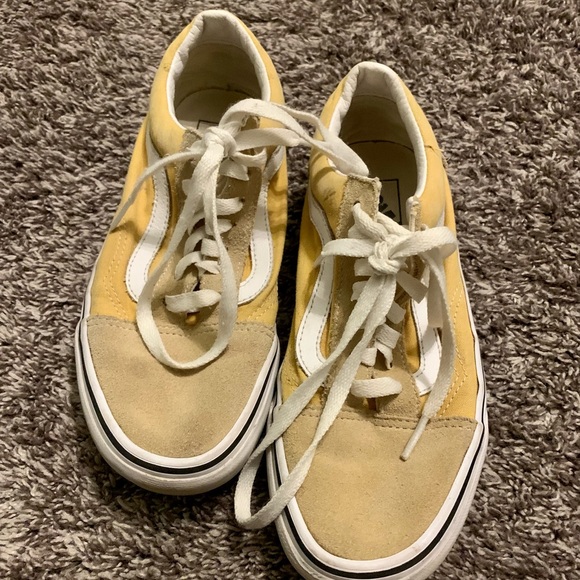 YELLOW VANS - Picture 3 of 3